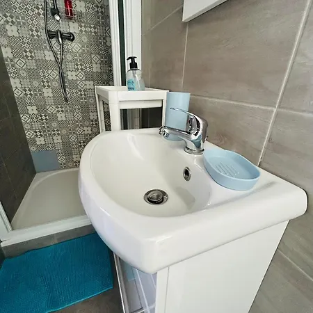 Appartement Au Pied Du Château Wi-fi Proche Gare *