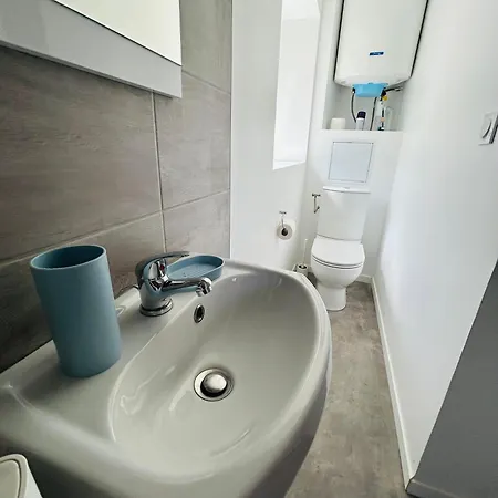Au Pied Du Chateau Wi-fi Proche Gare Apartament *