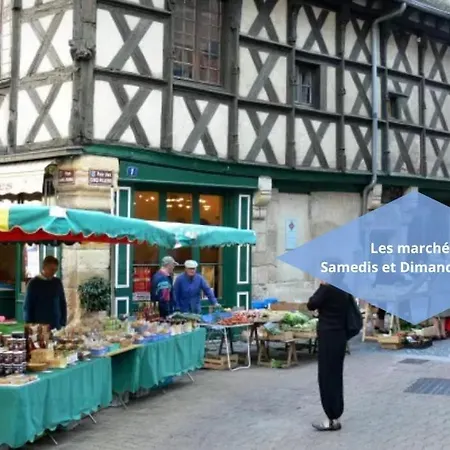 Apartament Au Pied Du Chateau Wi-fi Proche Gare *