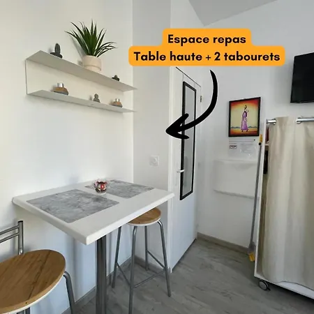 Appartement Au Pied Du Château Wi-fi Proche Gare Montluçon